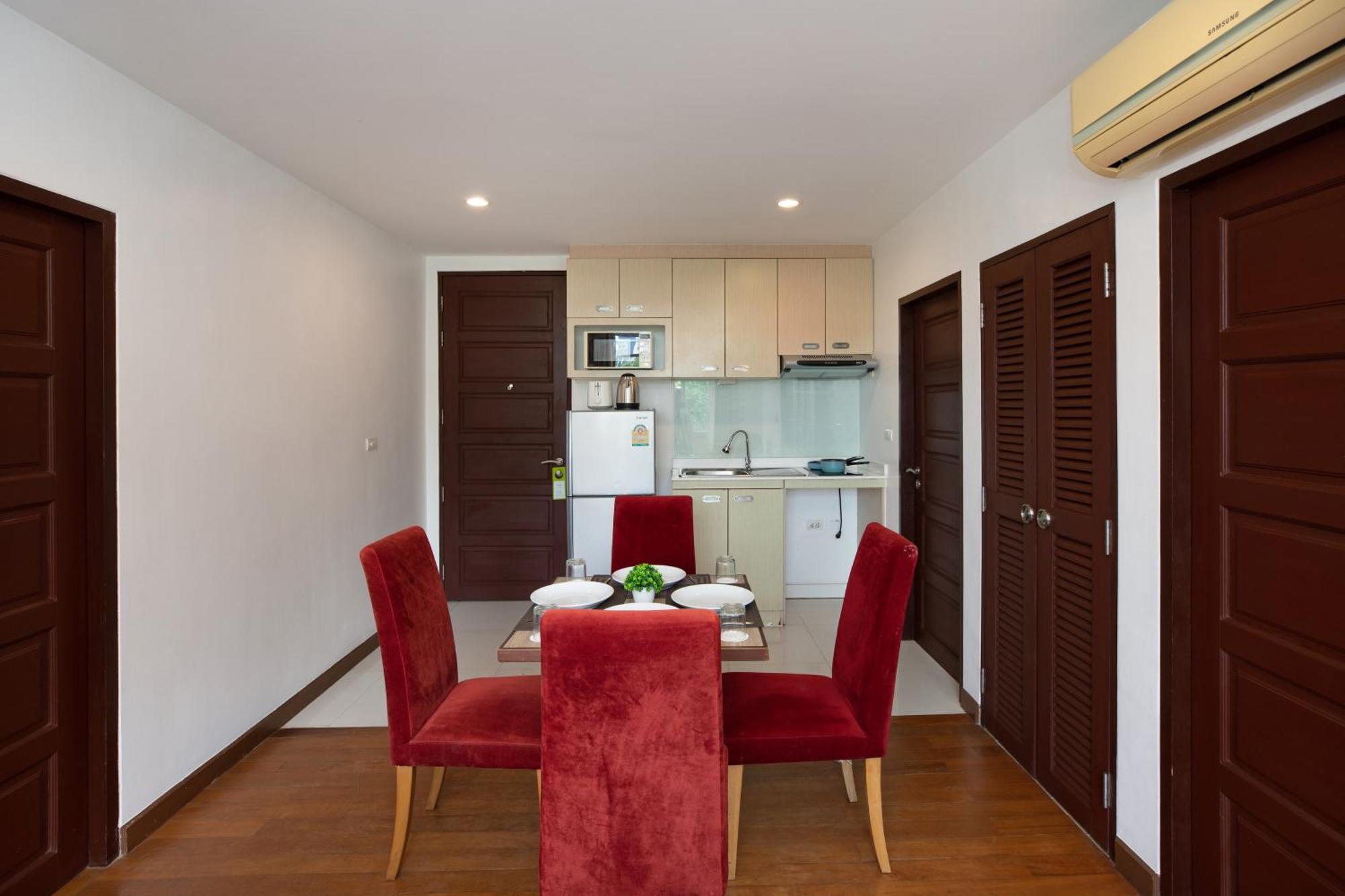 Icheck Inn Residences Patong Buitenkant foto